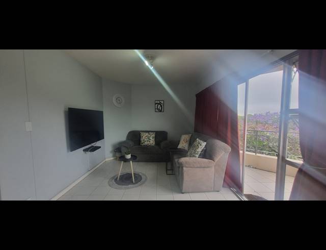 2 BEDROOM FLAT FOR SALE IN WINDERMERE
